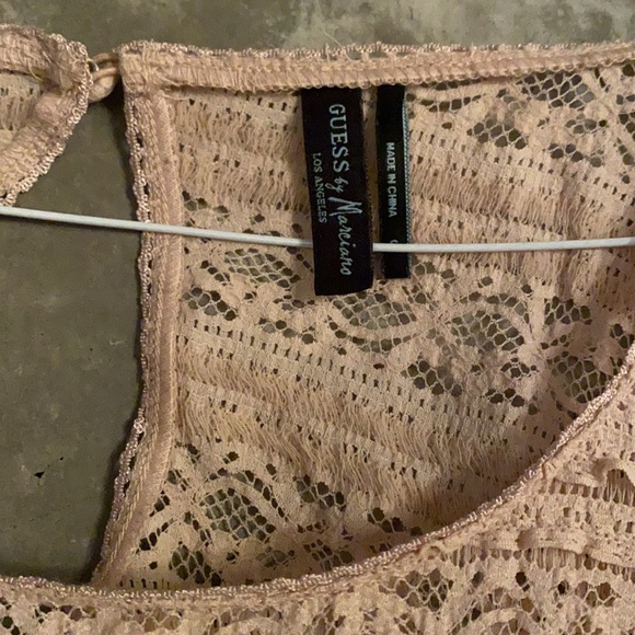 Guess lace top - Picture 2 of 3